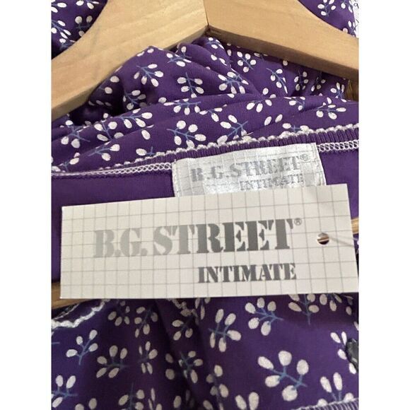 B.G. Street 100% Cotton Short Sleeve Floral Nightgown Womens M/L NWT 5081 - Picture 4 of 5